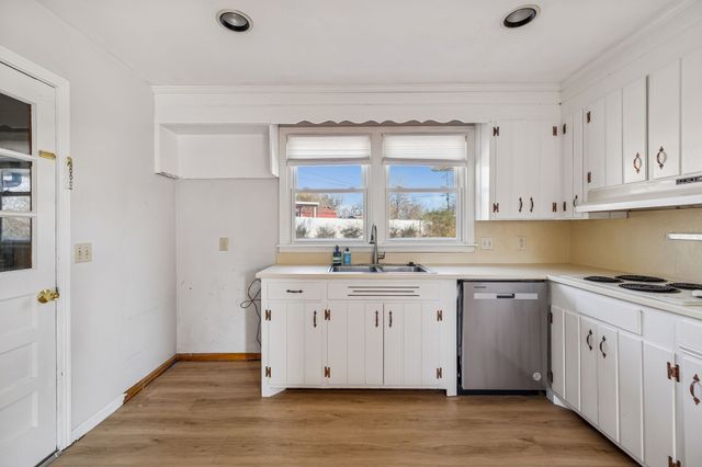 659 Devon Dr, Nashville, TN 37220