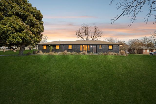 659 Devon Dr, Nashville, TN 37220