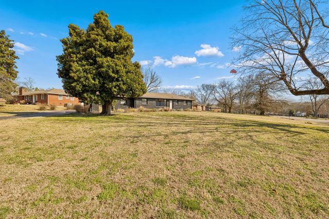 659 Devon Dr, Nashville, TN 37220