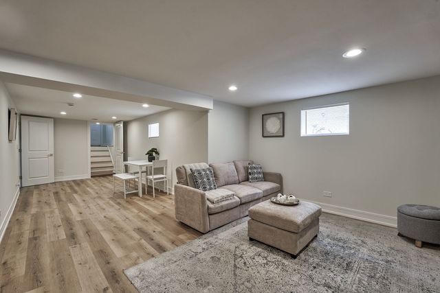 5347 S 73 Avenue, Summit, IL 60501
