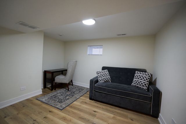 5347 S 73 Avenue, Summit, IL 60501