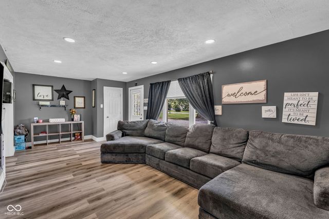 6315 Ratliff Road, Indianapolis, IN 46113