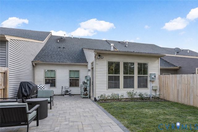 7976 Wistar Woods Ct, Richmond, VA 23228