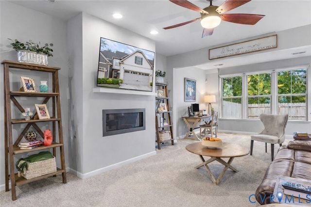 7976 Wistar Woods Ct, Richmond, VA 23228