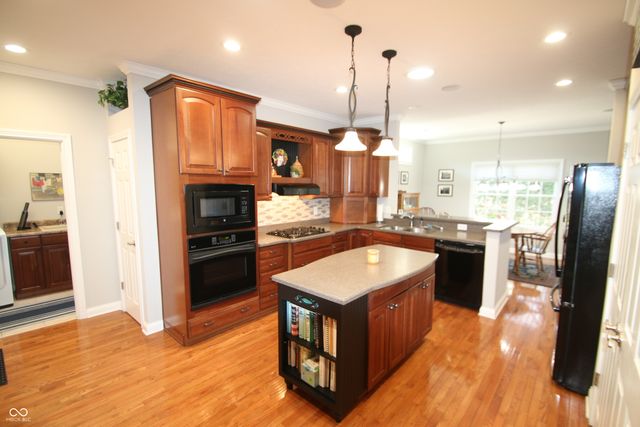 10124 Basalt Court, Noblesville, IN 46060