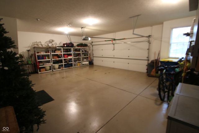 10124 Basalt Court, Noblesville, IN 46060