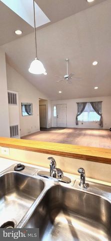 158 BRADFORD SPRING CT, Waynesboro, PA 17268