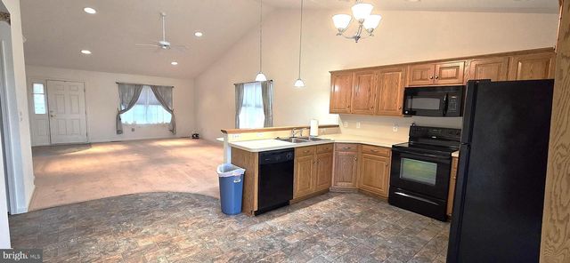 158 BRADFORD SPRING CT, Waynesboro, PA 17268