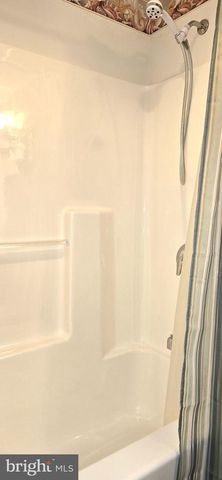 158 BRADFORD SPRING CT, Waynesboro, PA 17268