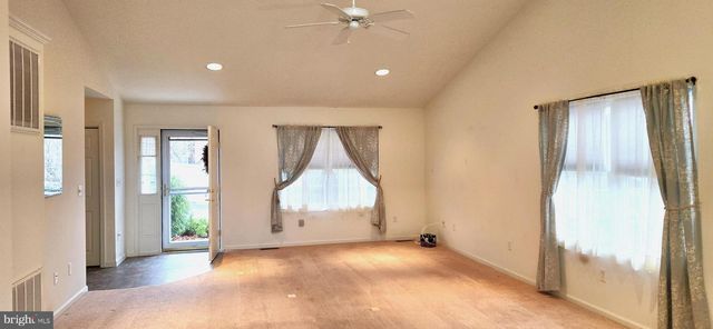 158 BRADFORD SPRING CT, Waynesboro, PA 17268