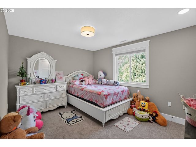2701 Sw LATOURELL Pl, Troutdale, OR 97060