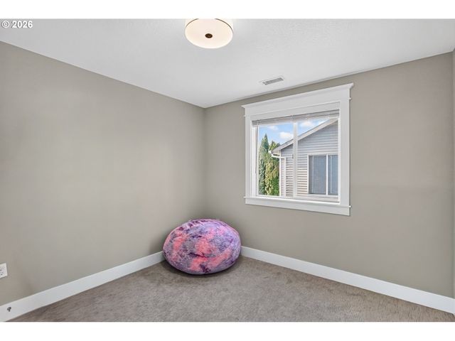 2701 Sw LATOURELL Pl, Troutdale, OR 97060