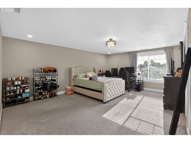 2701 Sw LATOURELL Pl, Troutdale, OR 97060