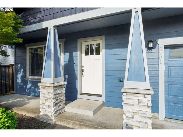 2701 Sw LATOURELL Pl, Troutdale, OR 97060