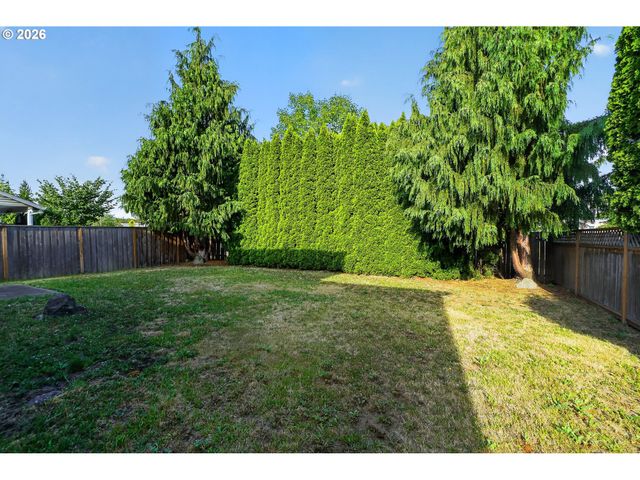2701 Sw LATOURELL Pl, Troutdale, OR 97060