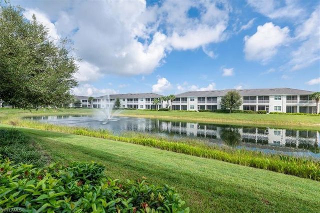 6954 Avalon CIR 703, Naples, FL 34112