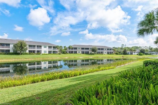 6954 Avalon CIR 703, Naples, FL 34112