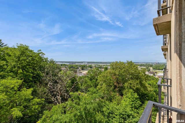 1800 7th St Unit 7A, East Moline, IL 61244