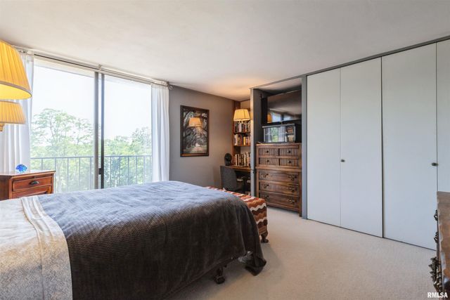 1800 7th St Unit 7A, East Moline, IL 61244