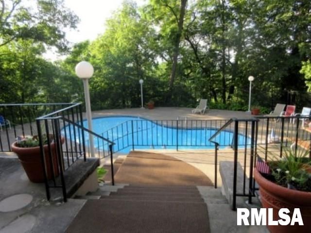 1800 7th St Unit 7A, East Moline, IL 61244