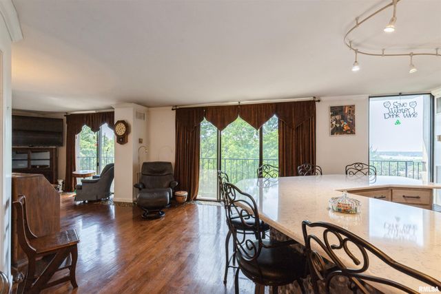 1800 7th St Unit 7A, East Moline, IL 61244