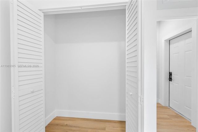 2121 NW 45th St 2123, Miami, FL 33142