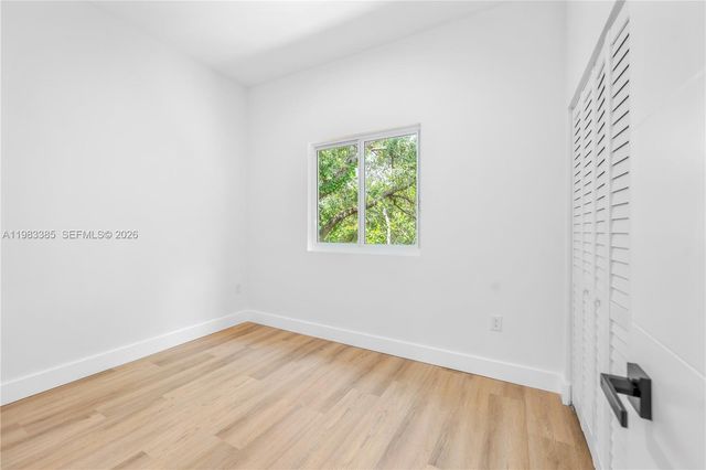 2121 NW 45th St 2123, Miami, FL 33142