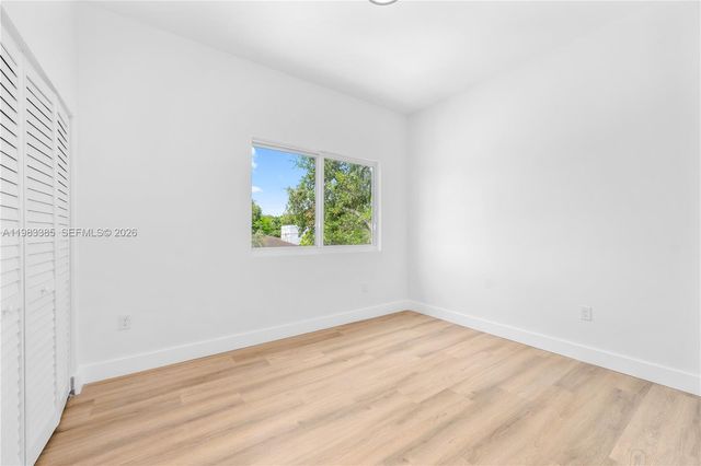 2121 NW 45th St 2123, Miami, FL 33142