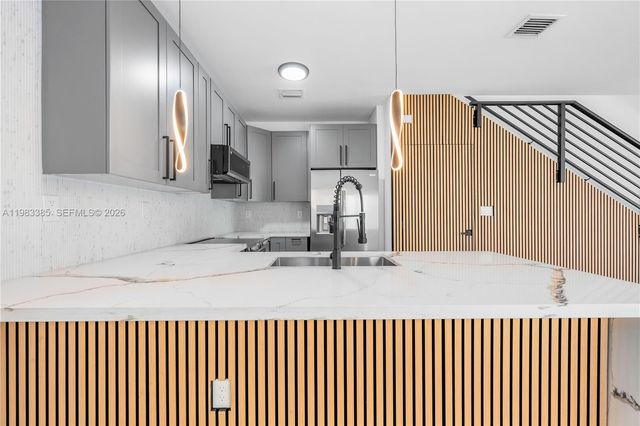 2121 NW 45th St 2123, Miami, FL 33142