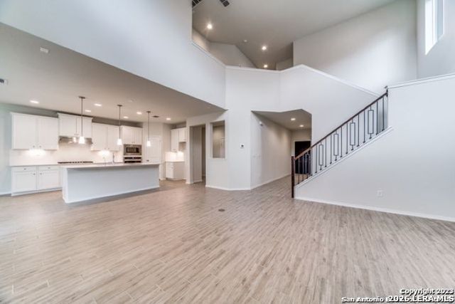 332 Aberdeen, Boerne, TX 78015