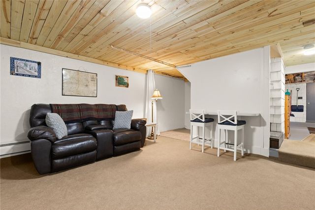 8 Fountain Spring Lane, Johnston, RI 02919