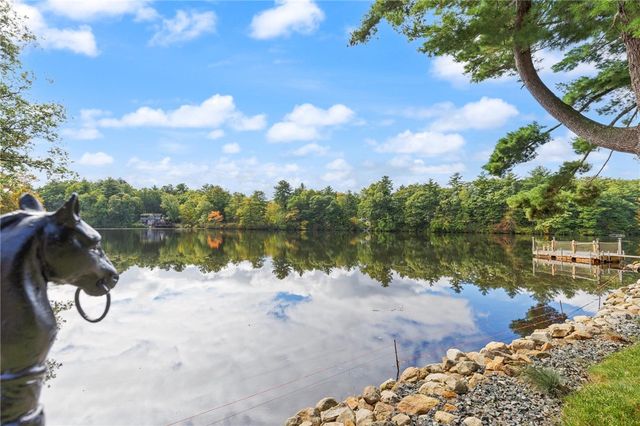 8 Fountain Spring Lane, Johnston, RI 02919