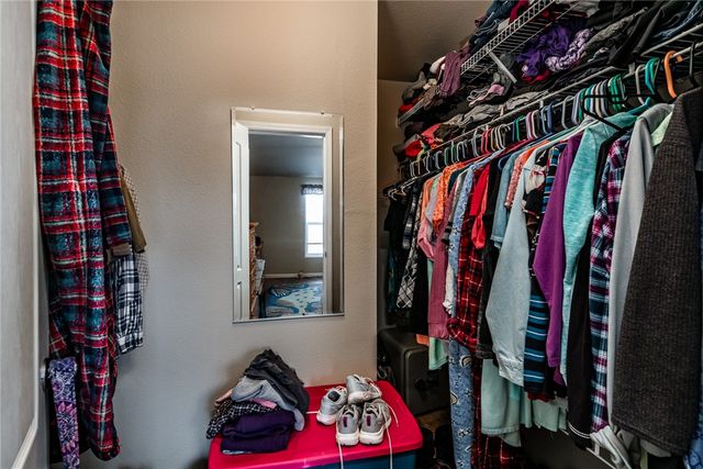 3549 N Glen Canyon Road, Golden Valley, AZ 86413