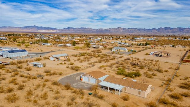 3549 N Glen Canyon Road, Golden Valley, AZ 86413