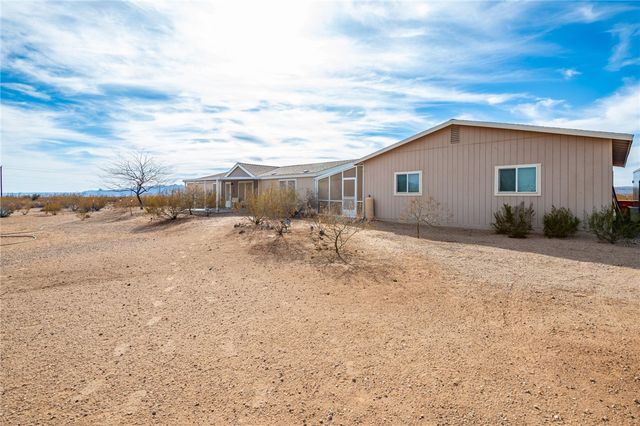 3549 N Glen Canyon Road, Golden Valley, AZ 86413