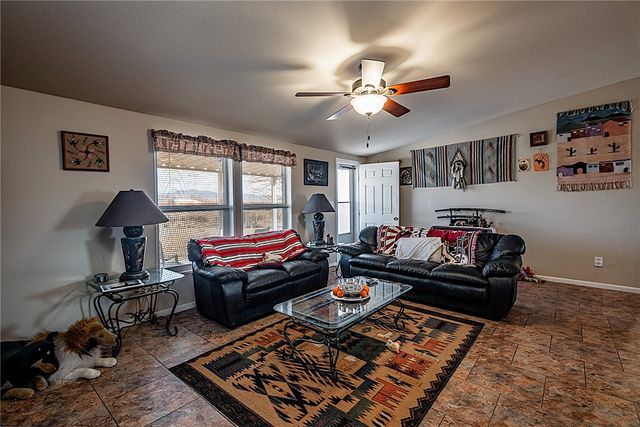 3549 N Glen Canyon Road, Golden Valley, AZ 86413