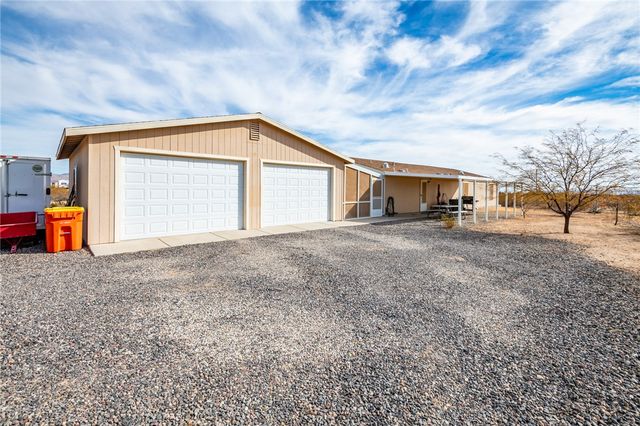 3549 N Glen Canyon Road, Golden Valley, AZ 86413