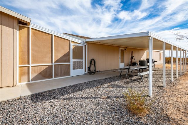 3549 N Glen Canyon Road, Golden Valley, AZ 86413