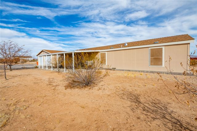 3549 N Glen Canyon Road, Golden Valley, AZ 86413
