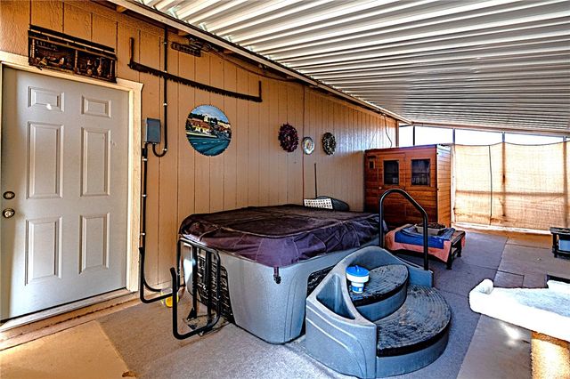 3549 N Glen Canyon Road, Golden Valley, AZ 86413