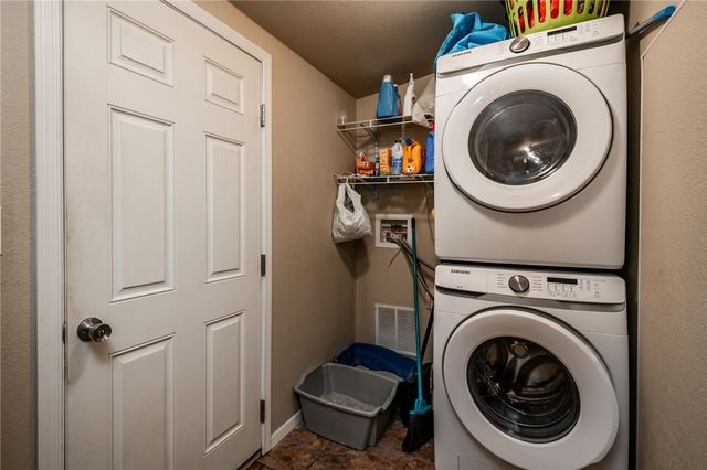 3549 N Glen Canyon Road, Golden Valley, AZ 86413