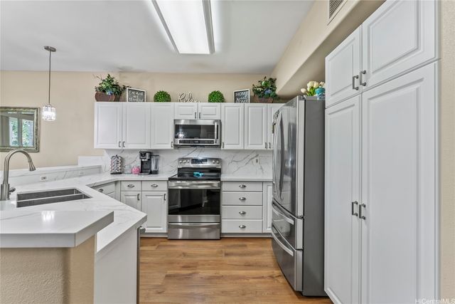 92-1093 Koio Drive M31-4, Kapolei, HI 96707