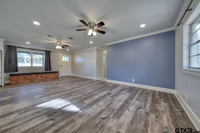 3021 McDonald Rd, Tyler, TX 75701