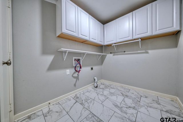 3021 McDonald Rd, Tyler, TX 75701