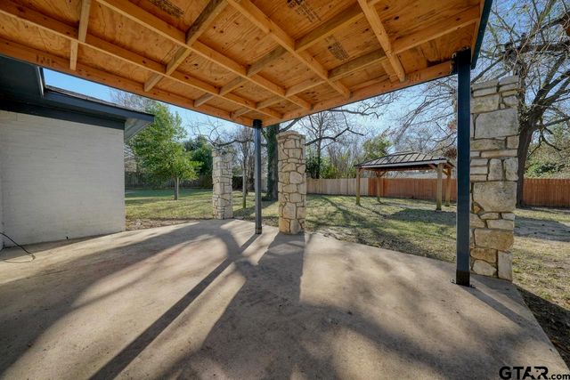 3021 McDonald Rd, Tyler, TX 75701