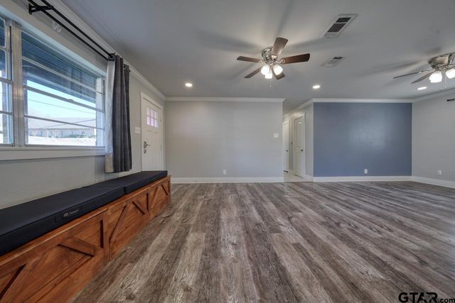 3021 McDonald Rd, Tyler, TX 75701