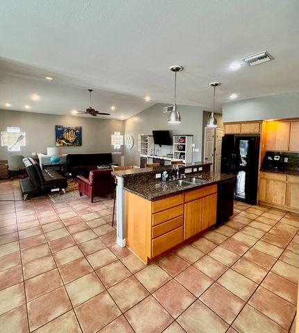 212 W Cora Lee Dr., South Padre Island, TX 78597