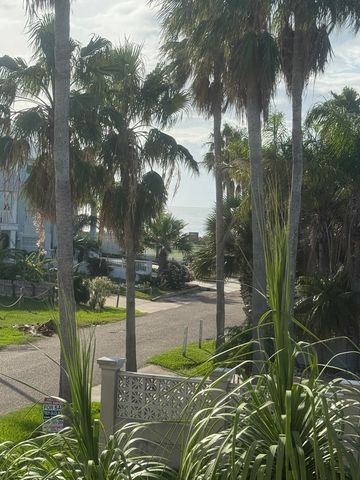 212 W Cora Lee Dr., South Padre Island, TX 78597