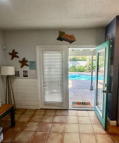 212 W Cora Lee Dr., South Padre Island, TX 78597