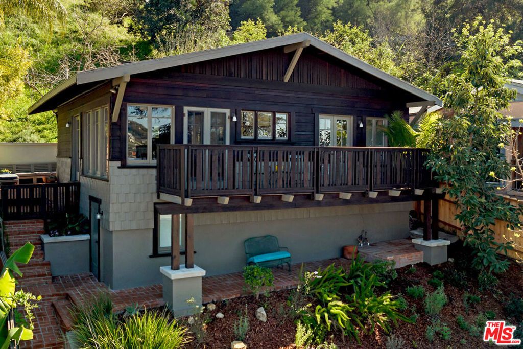 Image 1 of property listing at 4026 Berenice Avenue, Los Angeles, CA 90031